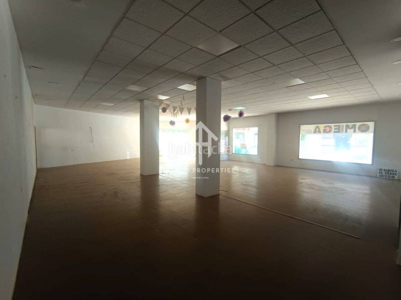Foto eeff8a5a-1d8e-4d45-a8ae-b5c5d460338d. Local comercial venta de local comercial en Loja