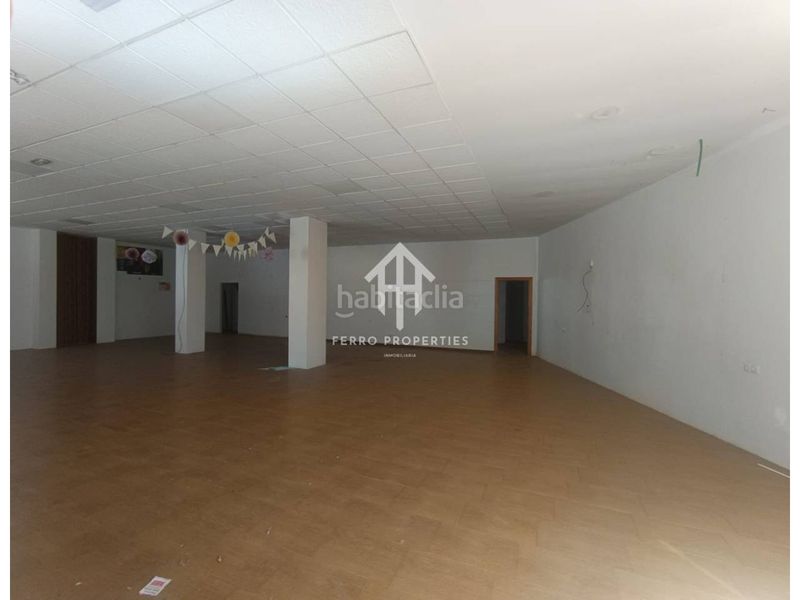 Foto f495f780-09b8-40c4-b430-e0bc4db976e8. Local comercial venta de local comercial en Loja