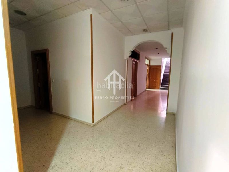Foto 058e8902-9396-4087-be11-51ad653b8559. Local comercial a Loja