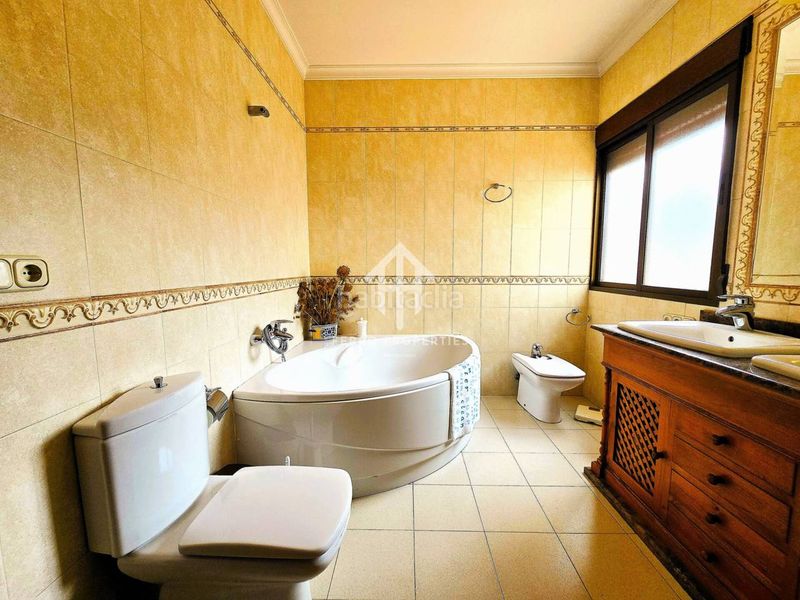 Foto 2f4d6458-d7c7-41c7-9cdf-d7d26fe75e16. Casa amb aparcament a Algarinejo
