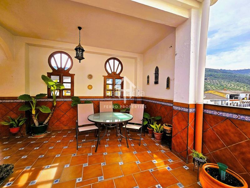 Foto 5d6c14a1-4f97-4b2d-a1dd-22abef201f7e. Casa amb aparcament a Algarinejo