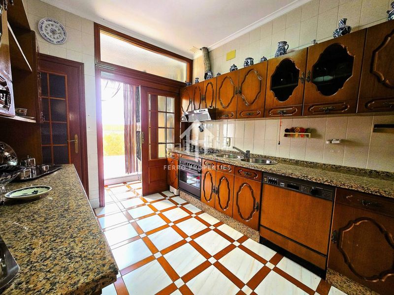 Foto d4ae794e-a4c5-4f0b-af68-f2175c4f4d79. Casa amb aparcament a Algarinejo