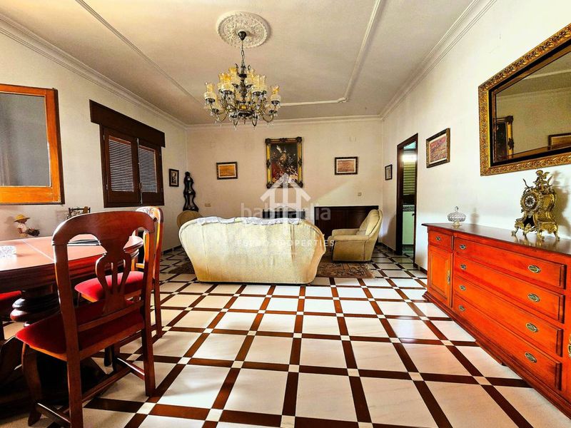 Foto f6c894ea-7c4e-46c9-9b6a-31363697edaa. Casa amb aparcament a Algarinejo