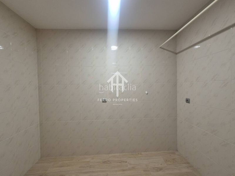 Foto c4cdda3b-79c7-4432-ba89-76d70a023a1e. Pis a Loja