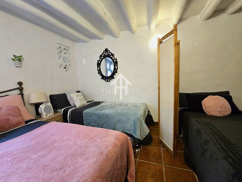 Foto f20091b7-73de-4906-bdf0-83d7ae6ecbb7. Casa  con gran terraza y potencial de inversión en Loja