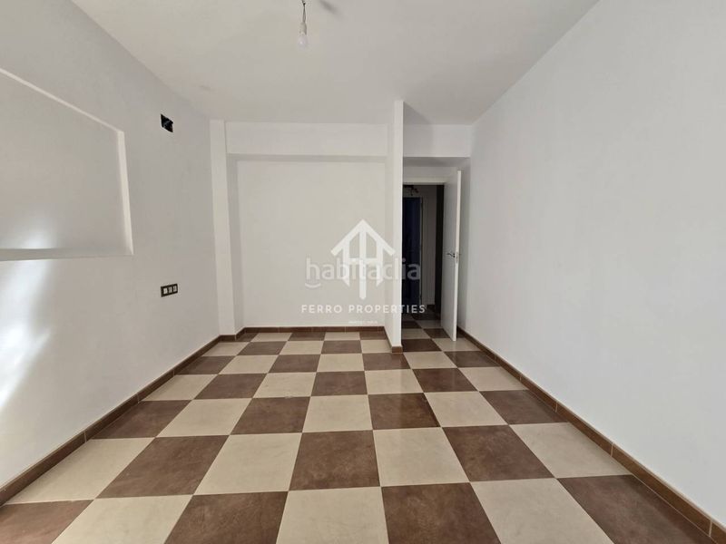 Foto 451869db-2686-432b-9ab3-ed6af93db162. Casa amb aparcament a Peligros