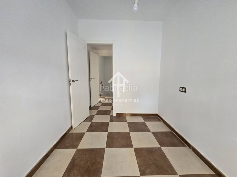 Foto 8f3f5b21-30a2-48da-8e5a-9c5b17a319ad. Casa amb aparcament a Peligros