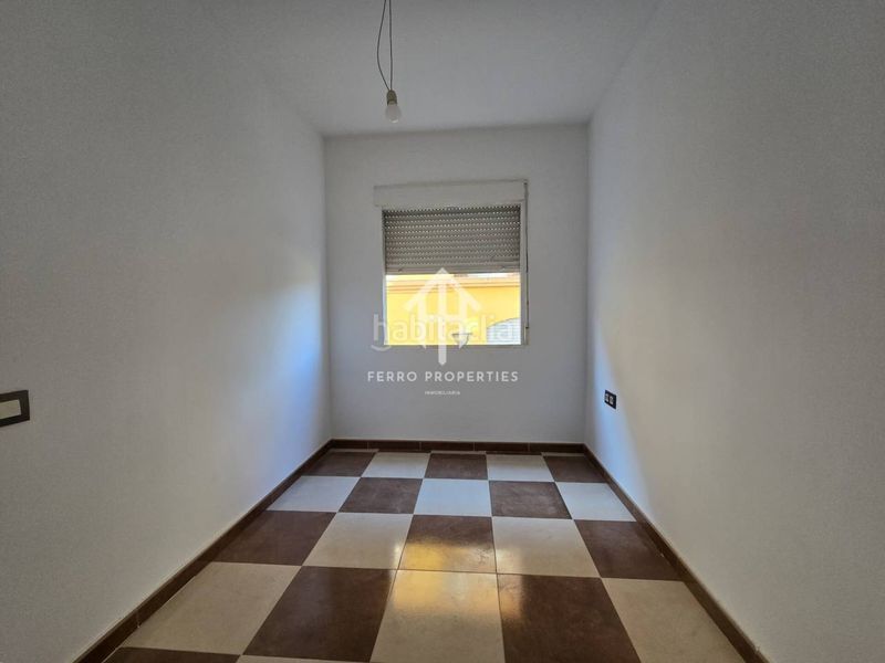 Foto fbb57ed4-4285-45cc-b1cb-71e1a43cd78e. Casa amb aparcament a Peligros
