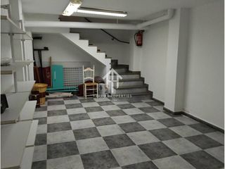 Geschäftsraum  Avenida andalucía 26. Local comercial en venta en pleno centro de atarfe granada