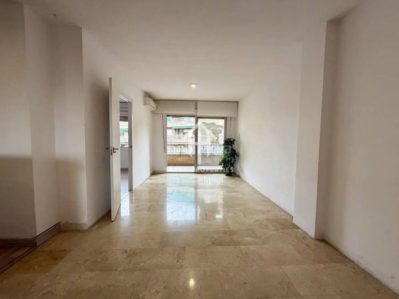 Foto 1cff486a-efd4-4265-811f-39ed0cc581cc. Apartament amb aparcament a Pinos Puente