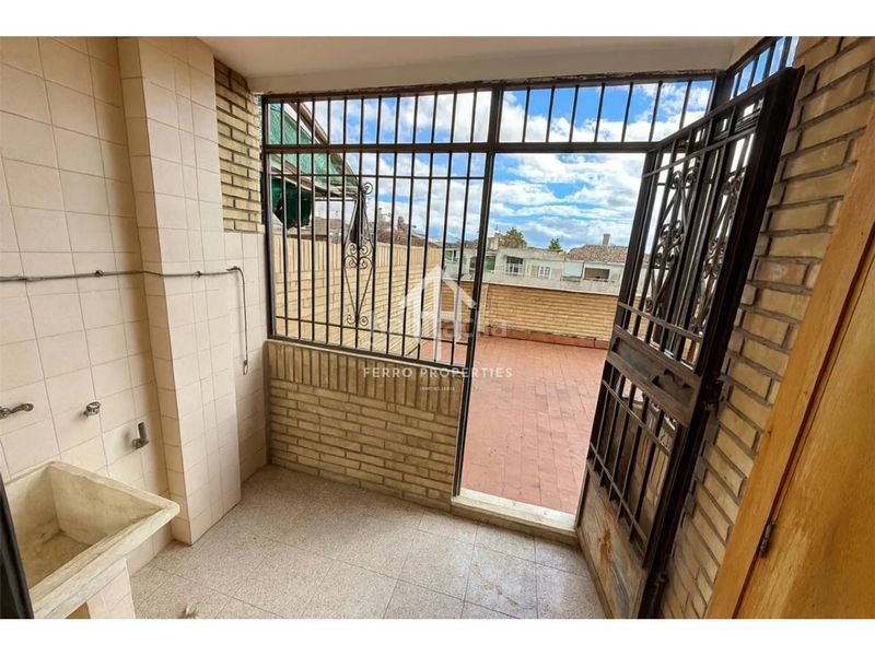 Foto cdfa8cc4-a2ba-4ea3-9a51-83f53a3f61c5. Apartament amb aparcament a Pinos Puente