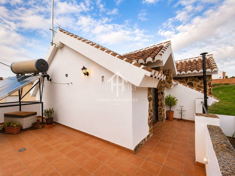 Foto e3bc1933-1488-4bb9-9792-d71404f09db5. Casa amb aparcament a Loja