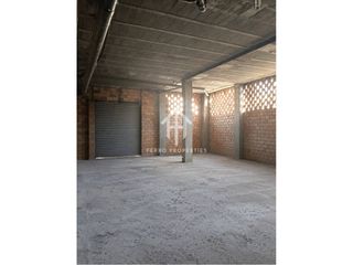 Local Comercial a Calle Enrique Ruiz Cabello
