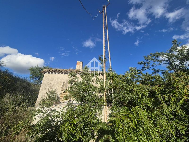 Foto d98f16ba-c5ab-4799-abbb-64be4e1116a1. Finca rústica a Montefrío