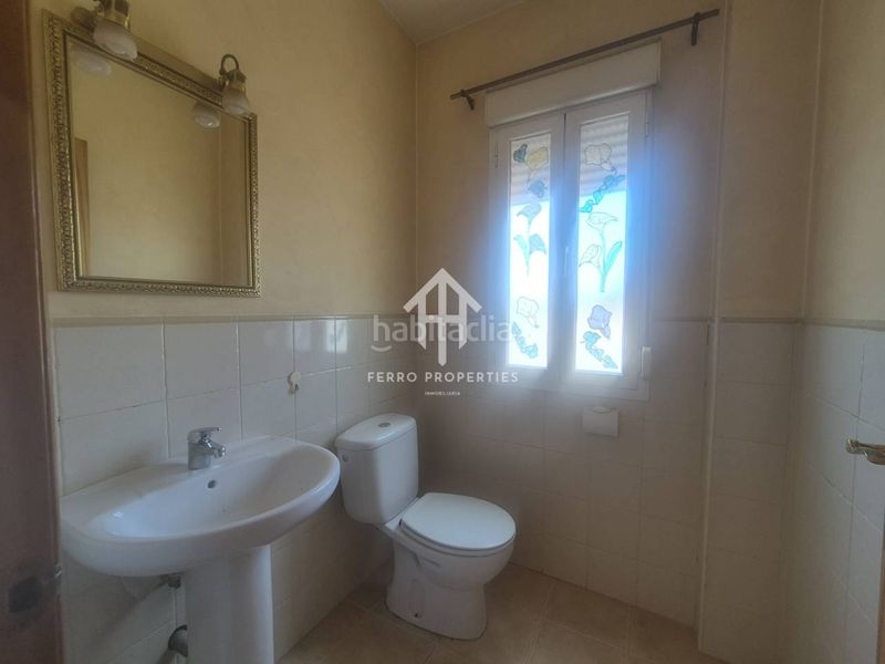 Foto c0f8bbe1-0014-40d8-9b6c-d9422e519241. Xalet amb aparcament piscina a Láchar