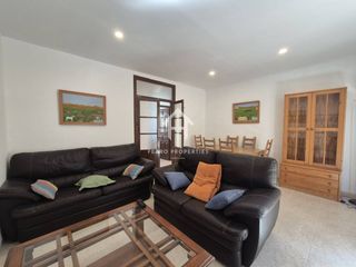 Location Appartement à Loja. Alquiler temporal de piso amplio y luminoso en loja