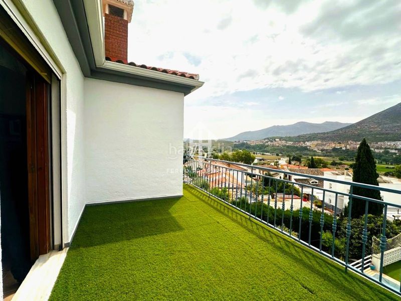Foto ffb77637-3436-4198-b897-2d8e473a3784. Xalet amb aparcament piscina a Loja