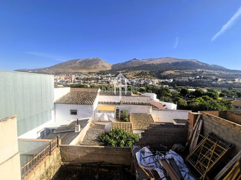Foto 18215c2b-7f87-4681-8322-e0abfdf6e4ad. Maison avec parking dans Loja