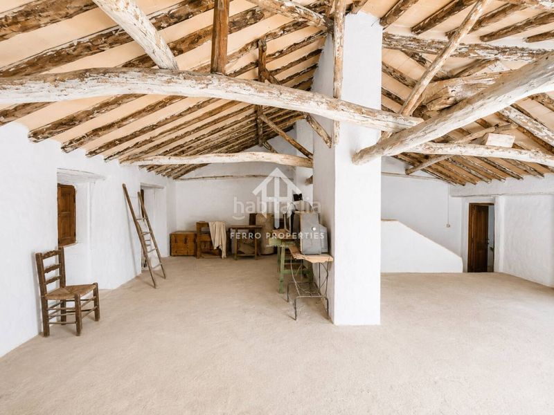 Foto d37007f8-d483-4617-882d-3b23a97f1241. Casa amb aparcament a Salar