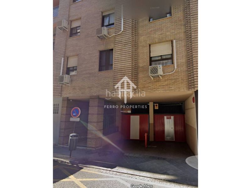 Foto bbdb6fa9-6915-4b95-adaf-3cd39ec4eb19. Aparcament cotxe a calle agustina de aragón 31 a Granada
