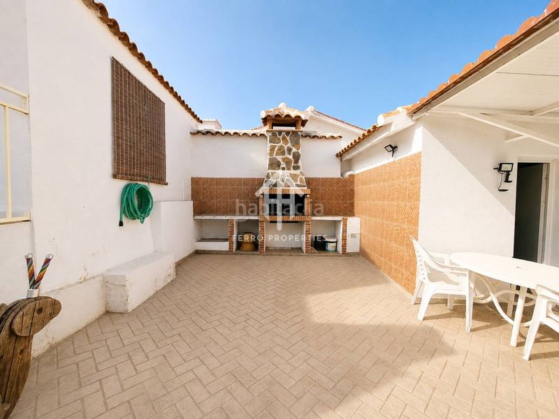 Foto 5460d2cc-532c-4725-be55-d69929459e68. Casa amb aparcament piscina a Loja