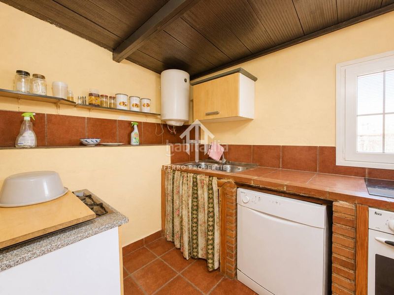 Foto a37926dd-3b95-42b2-94ca-a82f8035413c. Casa amb aparcament piscina a Loja