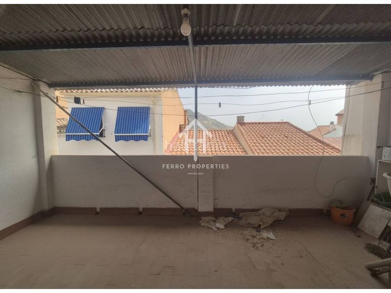 Foto 479f10f5-9eb2-4901-b94c-627fb2e8d60d. Casa a Loja