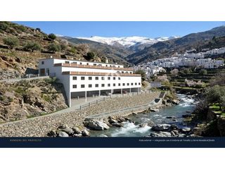 Terreny residencial a Trevélez. Oportunidad de inversión solar urbano con proyecto y licencias a