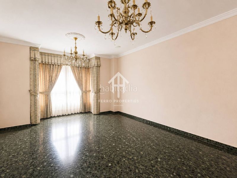 Foto 80fcf4db-e2d6-4d66-bd22-675547cad98d. Flat in Loja