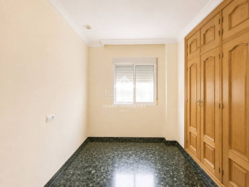 Foto cfae2434-bb88-410c-ad74-c38f73b4a76f. Flat in Loja