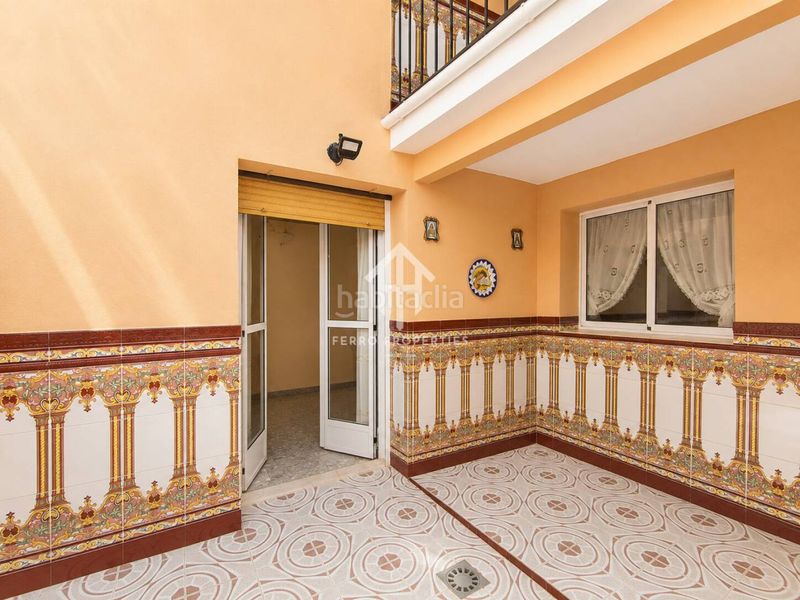 Foto f612b76f-e0d7-4b2a-b706-22f8a4afdb75. Casa amb aparcament a Priego de Córdoba
