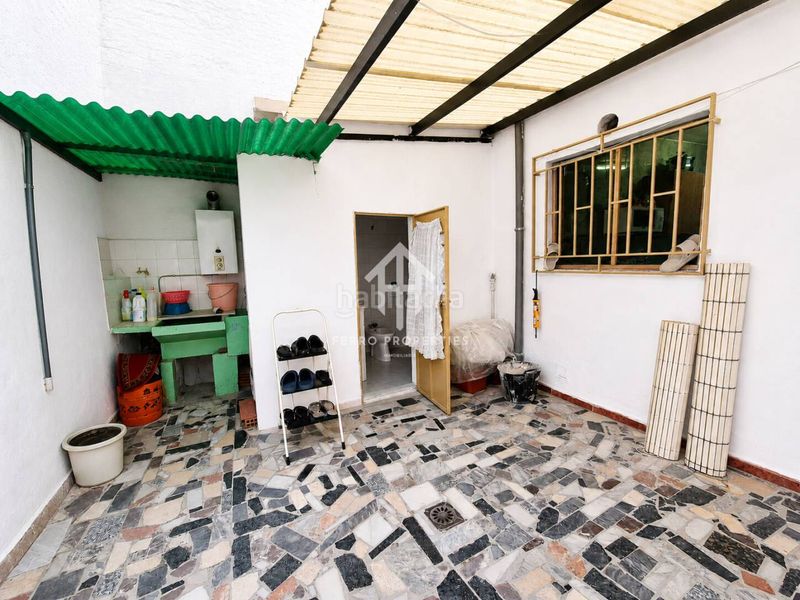 Foto 5c969f6c-e683-4c93-b010-307f6d768b7b. Casa  en venta en Loja