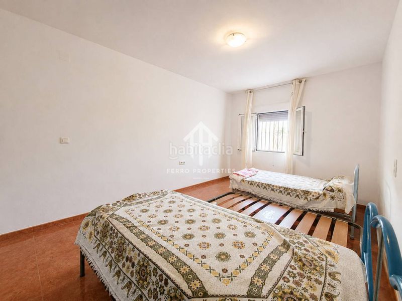 Foto 7f6ffede-6ac0-4ab1-8ede-1b6a039bab85. Casa  en venta en Loja