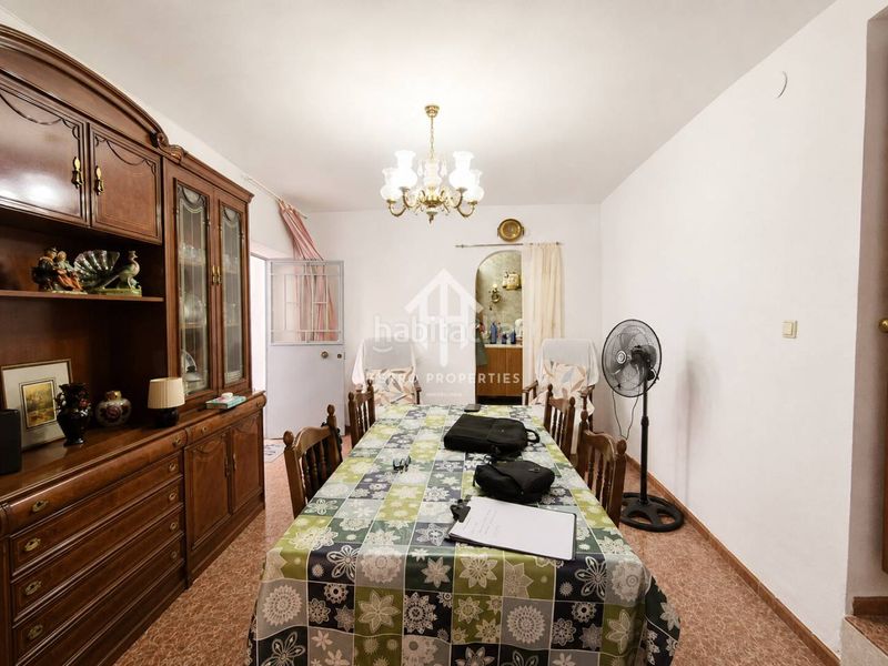 Foto fa2a5ab1-958e-4e3c-aeec-d884f5507ff9. Casa  en venta en Loja