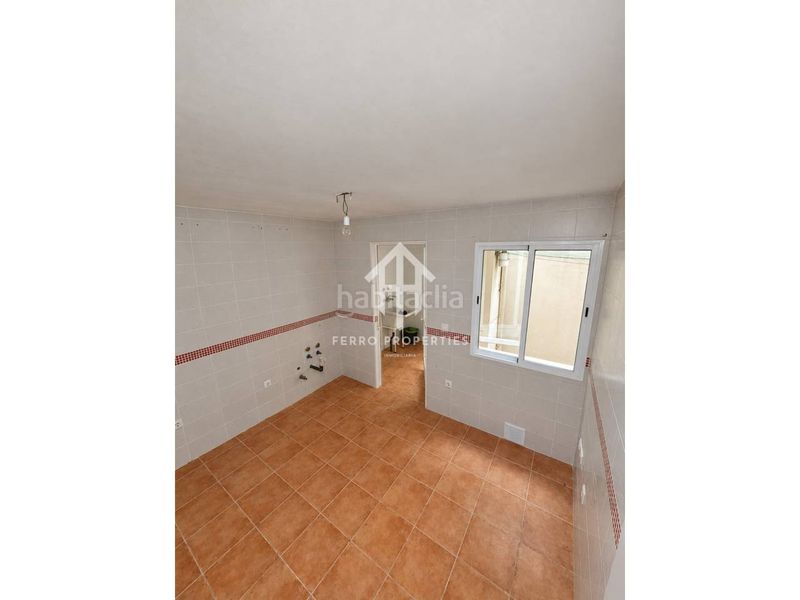 Foto 0c618f39-56af-4298-bb78-b0ce5897c24b. Piso venta de piso , cómodo y accesible en Atarfe