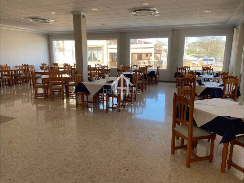 Foto 82f8862b-94c6-45e7-a503-051aff7a0909. Local comercial restaurante en venta en riofrío en Loja