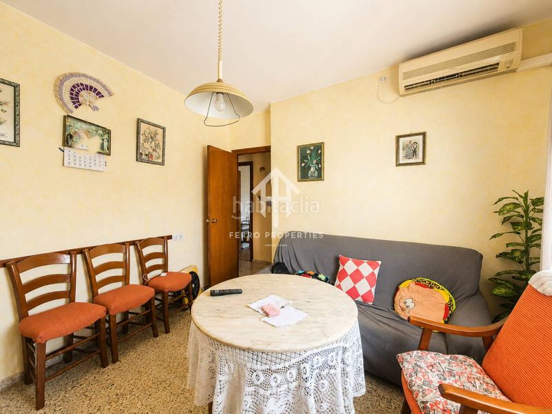 Foto aab2125b-d6eb-49e8-9439-3025ec83cf6d. Etagenwohnung in Loja