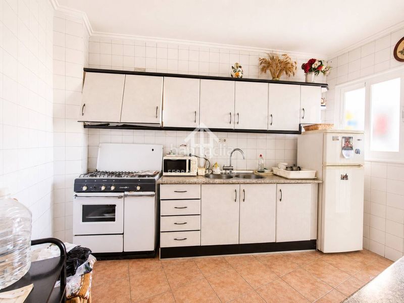 Foto f4aac230-7a84-4ba0-b298-9fa2f653a0fd. Etagenwohnung in Loja