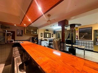 Maison à Loja. Casa con local comercial en venta  ventorros de balerma loja