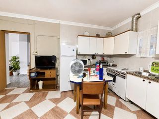 Flat in Huétor Tájar. Casa completa en huétor tájar con dos viviendas, patio y múltipl