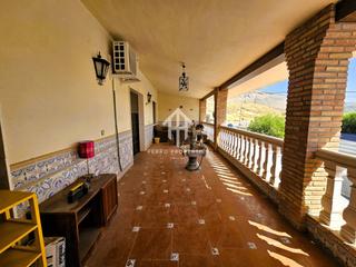 Casa  Azucenas. Casa en venta en loja