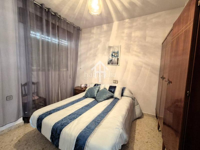 Foto d03bd855-ed4b-4155-8424-699e871b2f25. Piso  en venta en Loja