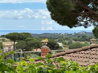 Terreny residencial  Cardona. Parcela en venta con vista al mar