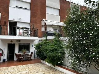 Casa adossada  Ausias march. Casa adosada cerca de todos los servicios en lloret de mar