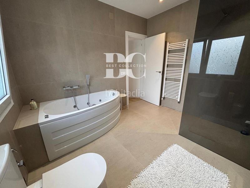 Foto a197a26b-45db-4ff1-ba89-261d79691958. Casa villa cerca de todos los servicios en Roca Grossa Lloret de Mar