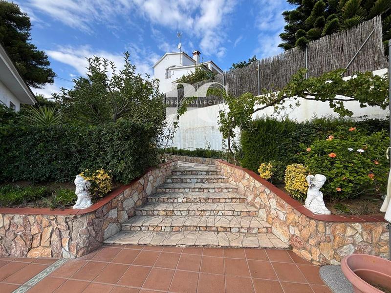 Foto e209a57a-8249-46cb-b433-bbfa0cfaee23. Casa villa cerca de todos los servicios en Roca Grossa Lloret de Mar