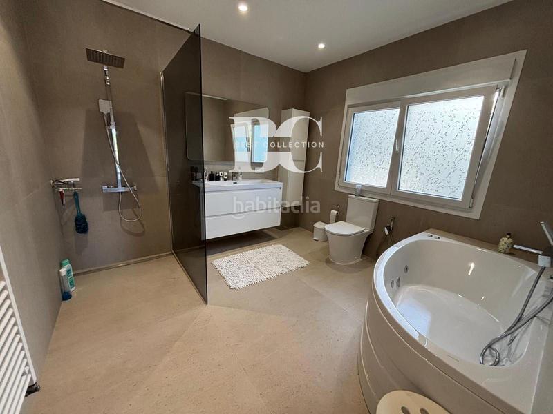 Foto f74fd038-38dc-41e3-b772-32a24140069c. Casa villa cerca de todos los servicios en Roca Grossa Lloret de Mar