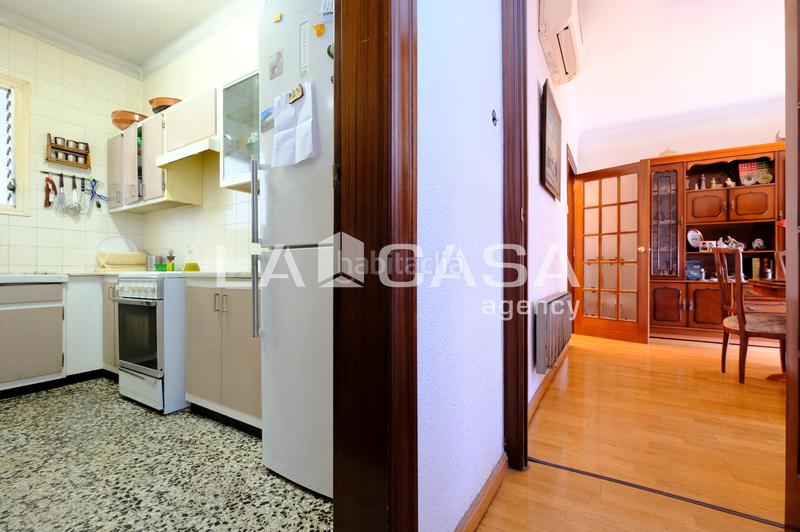 Foto 5d864c36-2309-4520-932d-f6c8be58b497. Piso en Vilapicina - Torre Llobeta Barcelona