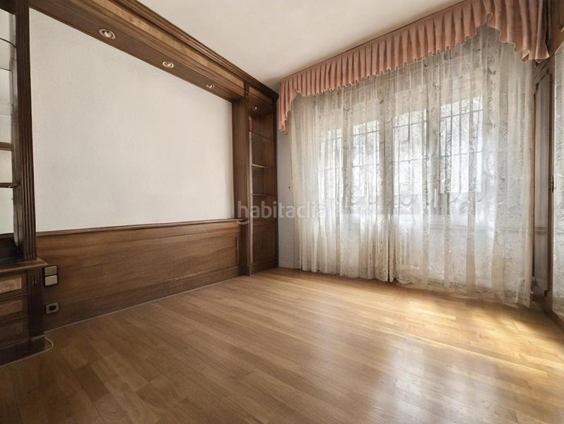 Foto 740fea4d-6725-43f8-bb8f-20bb38f54daa. Piso  en venta en calle de craywinckel en Putget - Farró Barcelona