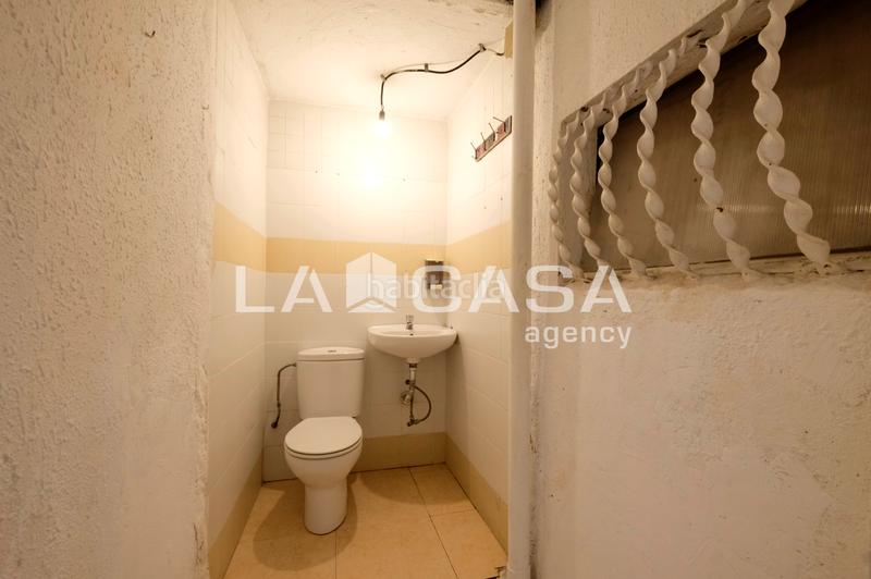 Foto 6faaeae5-7687-4f17-9e96-0f10a55b21dc. Local comercial a Vilapicina - Torre Llobeta Barcelona